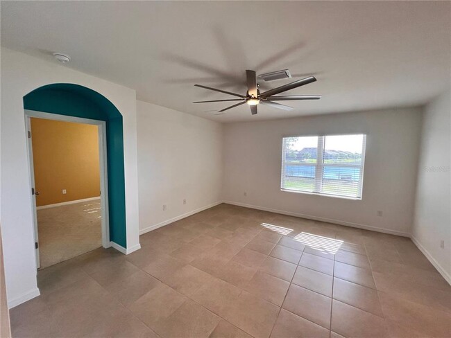 Foto del edificio - 7053 Waterford Pkwy