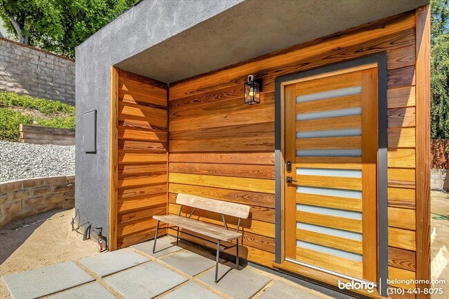 Foto del edificio - 22256 Avenue San Luis