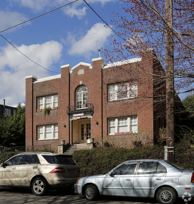 Building Photo - Thurman Apartments