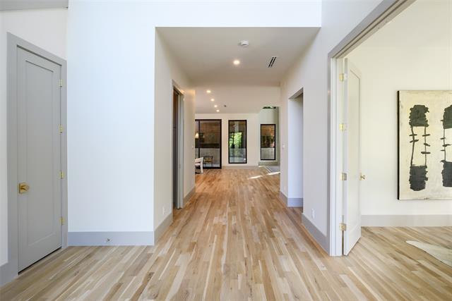 Foto del edificio - 6984 Santa Barbara Dr