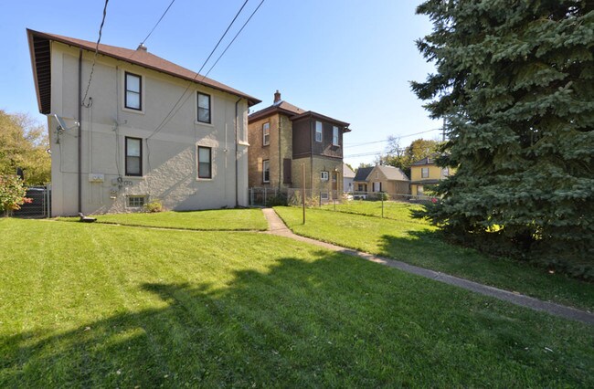 Volver a la página principal - 1106 David St