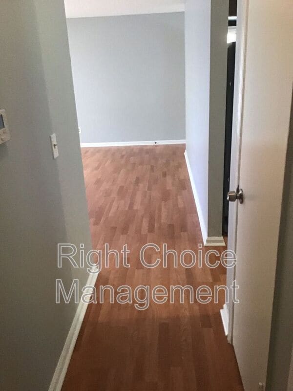 Foto del edificio - 69 Appolo Dr