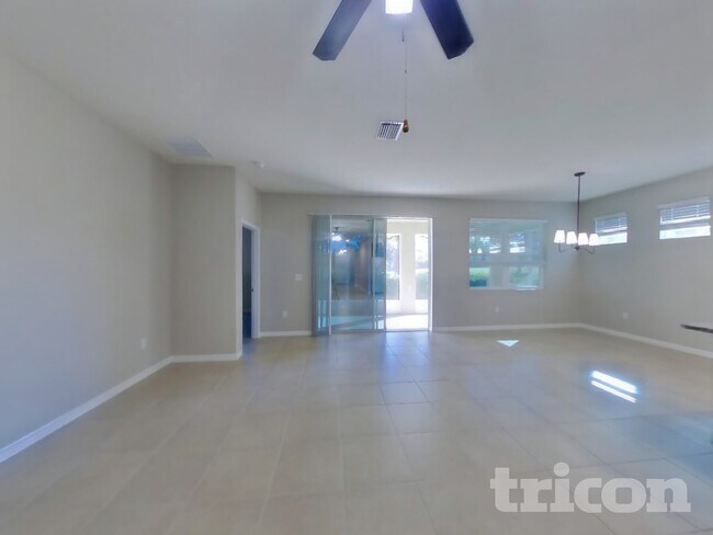 Building Photo - 17719 Garsalaso Cir