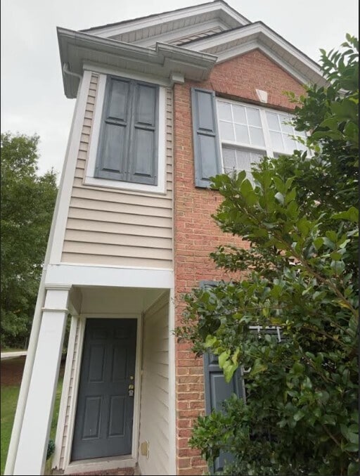 Building Photo - 5030 Reservoir Rd