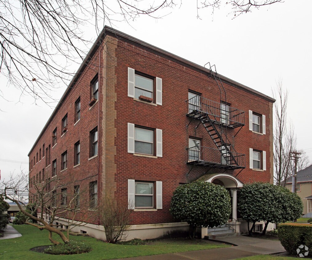 Building Photo - Dreher Apartments