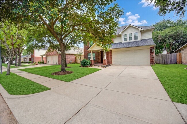 Foto del edificio - 3719 Cane Lake Dr