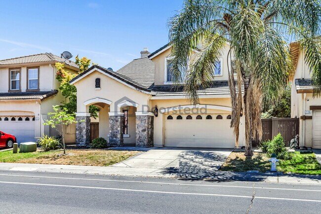 Building Photo - 2132 Mabry Dr