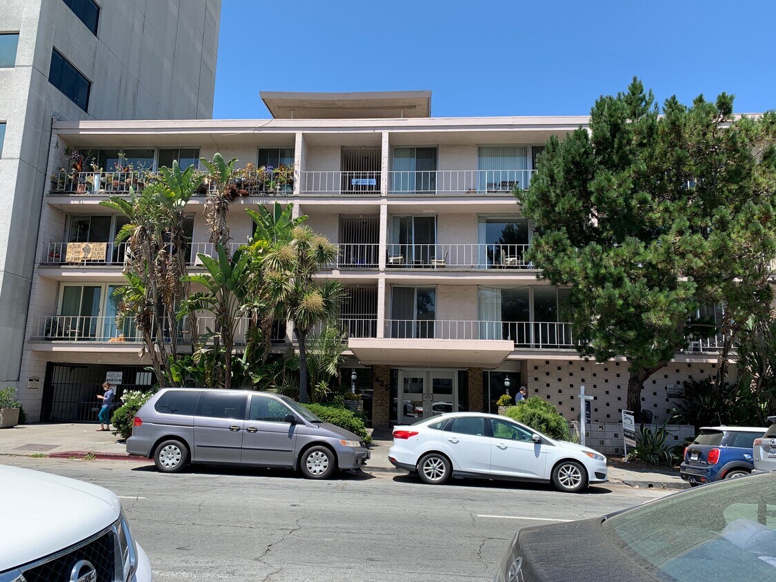 1425 Lakeside Dr Unit 306, Oakland, CA 94612 Condo for Rent in