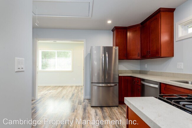 Building Photo - 2 br, 2.5 bath House - 750  Paul Ave. Unit...