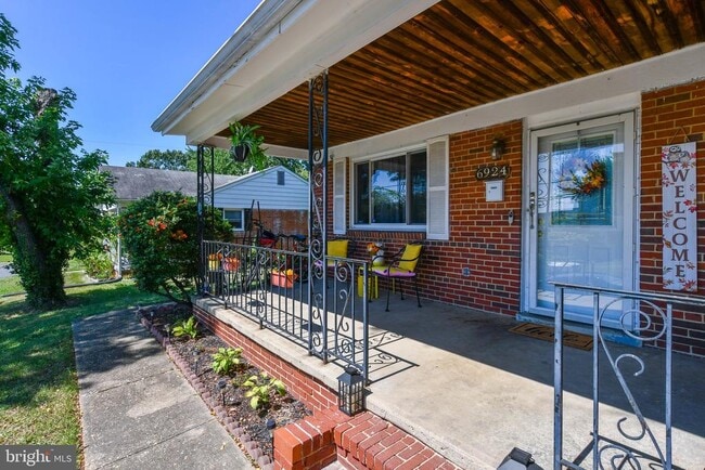 Foto del edificio - 6924 Emerson St
