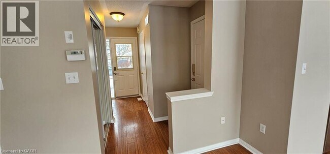 Photo du bâtiment - 35 Nancroft Crescent