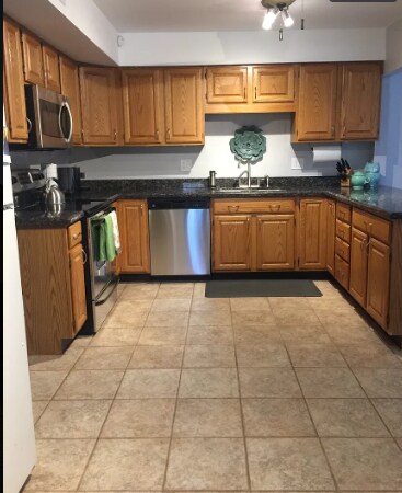 Foto del edificio - 2308 W Betty Elyse Ln
