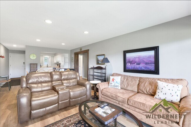Foto del edificio - Remodeled Buffalo Woods Condo with Breatht...
