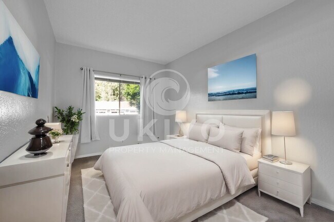 Foto del edificio - 8683 Mountain Blvd