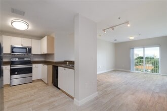 Building Photo - 2280 SW 32nd Ave