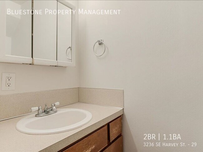 Foto del edificio - Apply Today. Move-in Tomorrow
