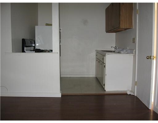 Foto del edificio - 616 Highland St N