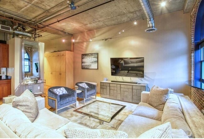 Foto del edificio - 3180 Mathieson Dr NE