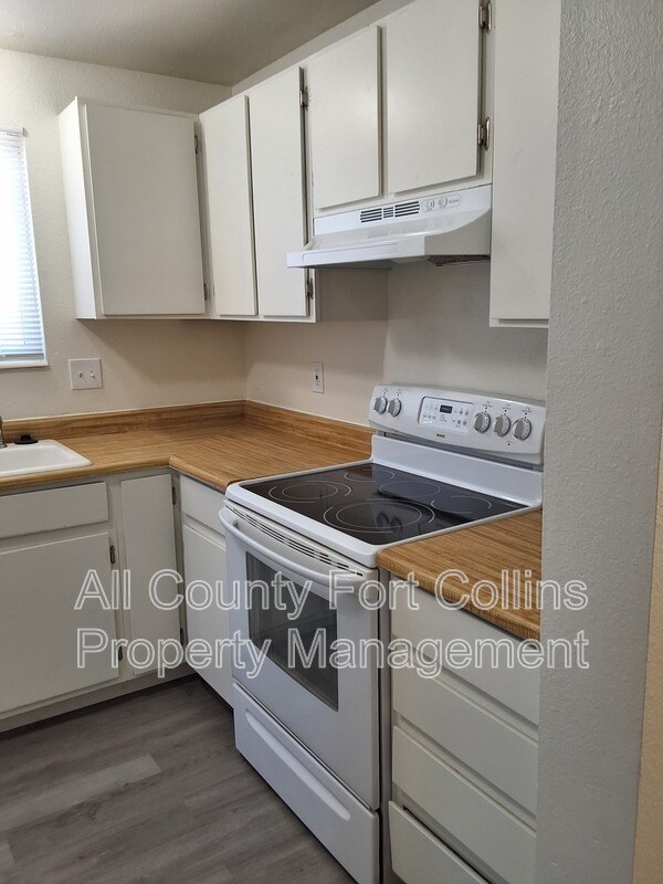 Foto del edificio - 1716 Erin Ct
