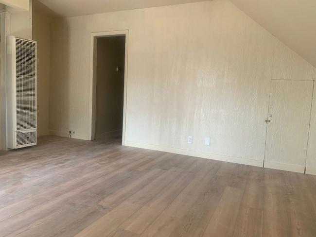 Building Photo - 732 Chestnut St