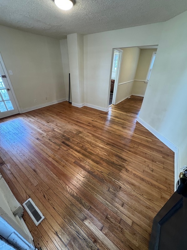 Building Photo - 1215 Richeson Ave
