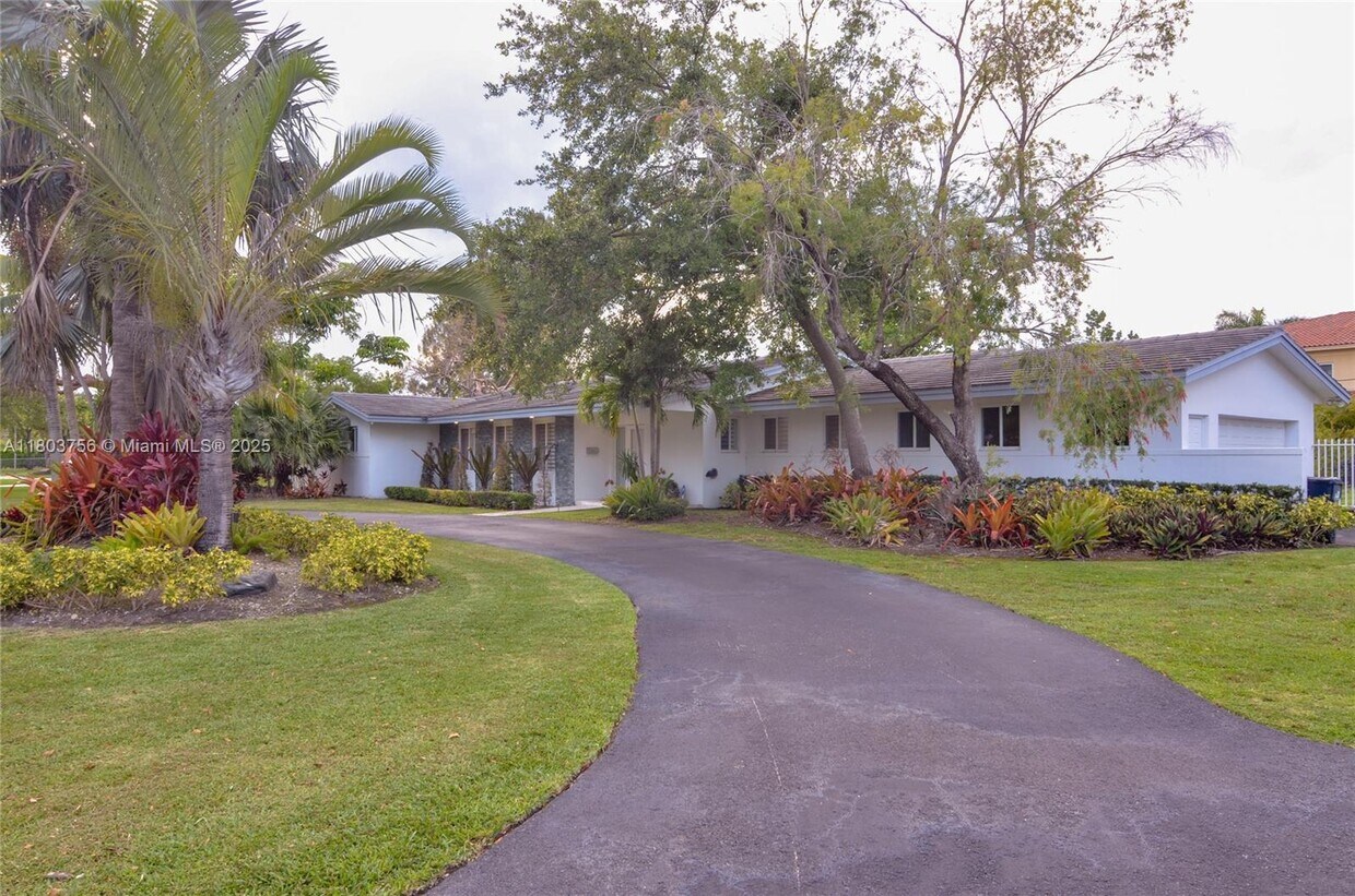 Foto principal - 7701 SW 129th St