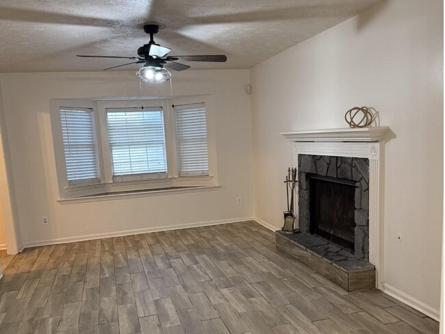 Building Photo - 4429 Coopers Creek Dr SE
