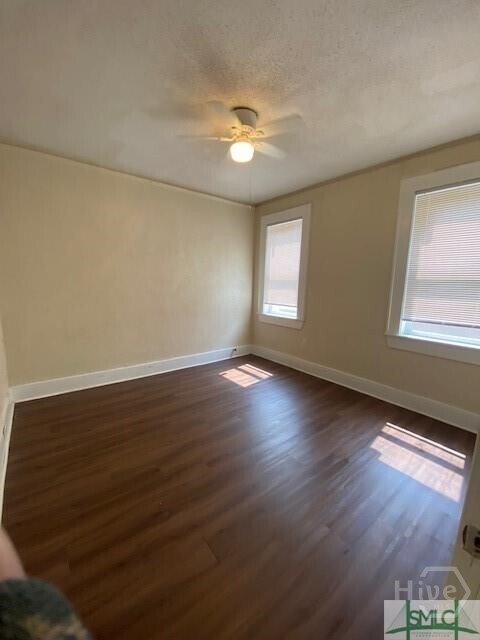 Foto del edificio - 1205 E 38th St