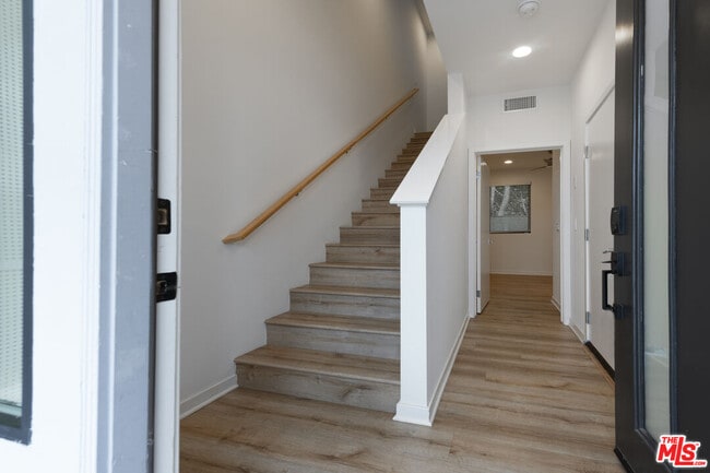 Building Photo - 10704 Octave Ln
