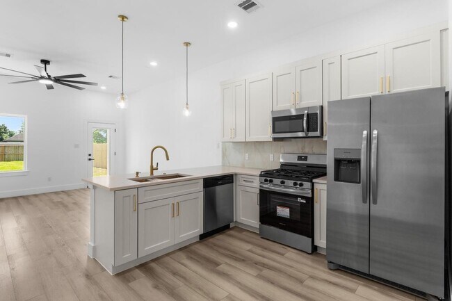 Foto del edificio - 4412 Alvin St