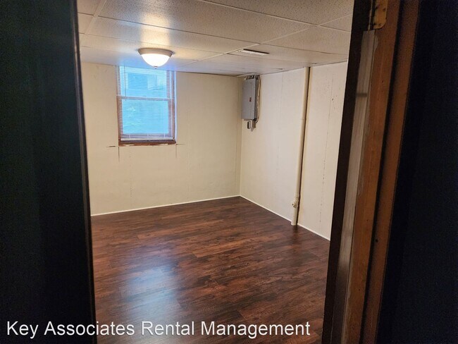 Foto del edificio - 2 br, 1 bath House - 446 NE Arter