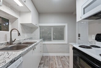 Building Photo - 3812 R St