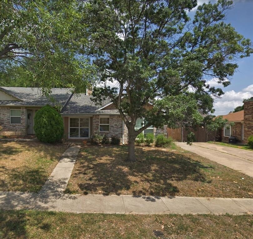 2924 Kathleen Ln, Euless, TX 76039 Townhouse for Rent in Euless, TX