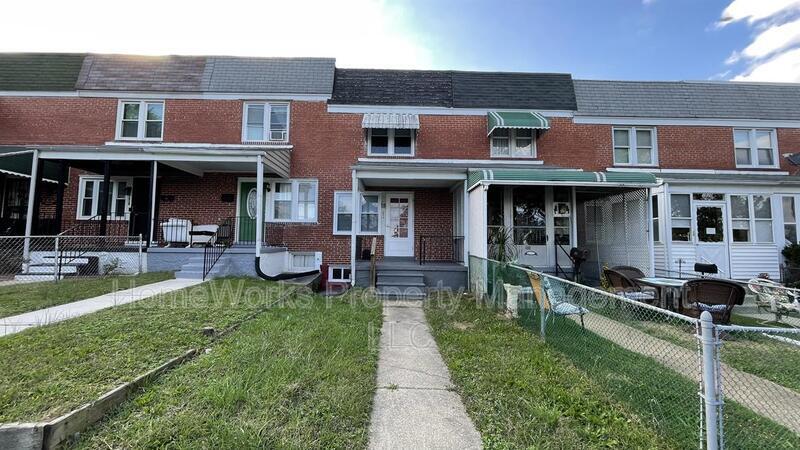 Primary Photo - 1016 Iris Ave