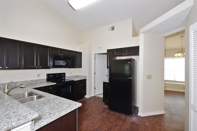 Building Photo - 6809 Coral Cove Dr