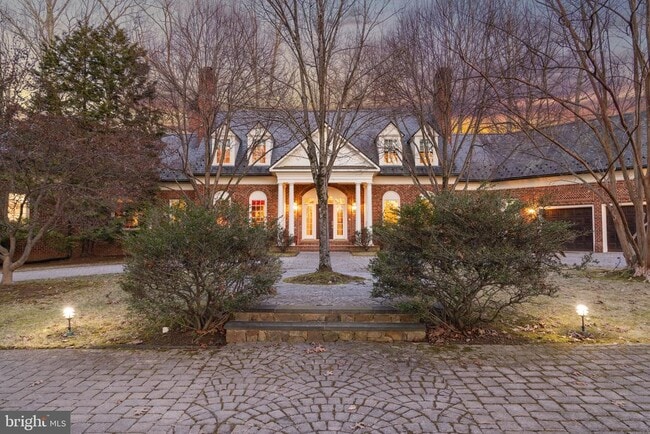 Building Photo - 8541 Old Dominion Dr