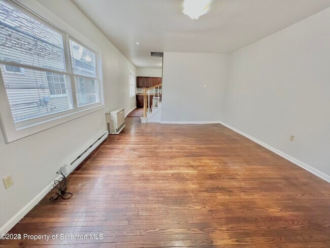 Foto del edificio - 2017 Margaret Ave