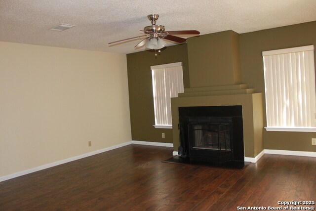 Building Photo - 5018 Kenton Trace
