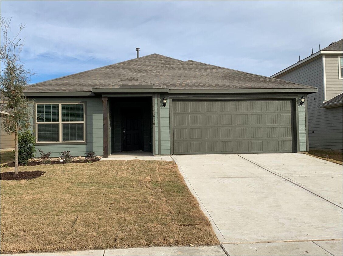 13630 Logan Pass Dr, Krum, TX 76249 House Rental in Krum, TX