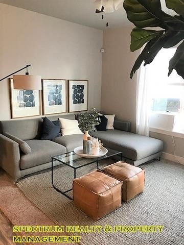 Foto del edificio - *MOVE IN NOW, DON'T PAY RENT UNTIL 12/15/18*