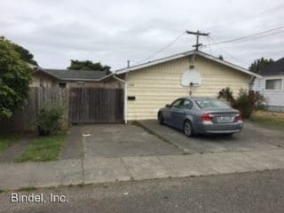 Building Photo - 293 G St