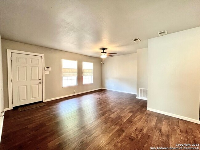 Foto del edificio - 343 Burwood Ln