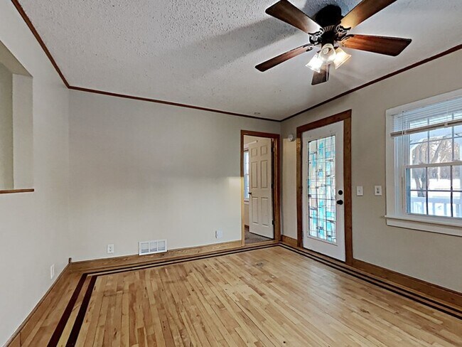 Foto del edificio - 14220 Crosstown Blvd NW