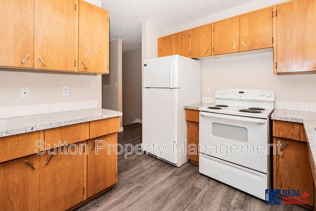 Building Photo - 7306 Patterson Dr