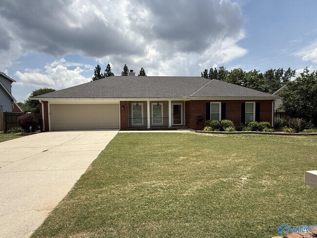 Foto del edificio - 106 Teal Park Ln