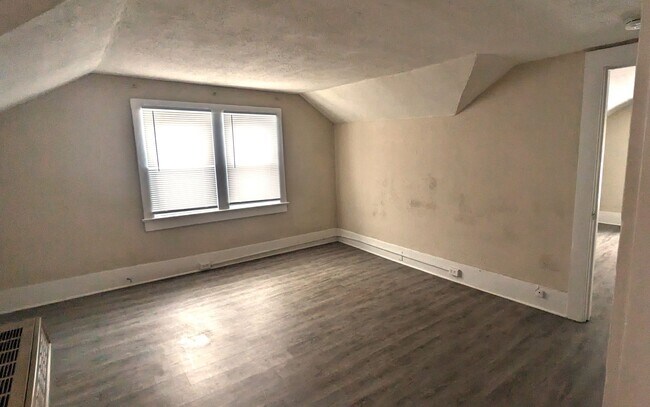 Foto del edificio - 1093 W. Southern, 2 bedroom apartment