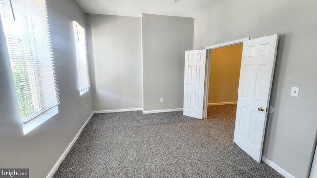 Foto del edificio - 1918 McCulloh St