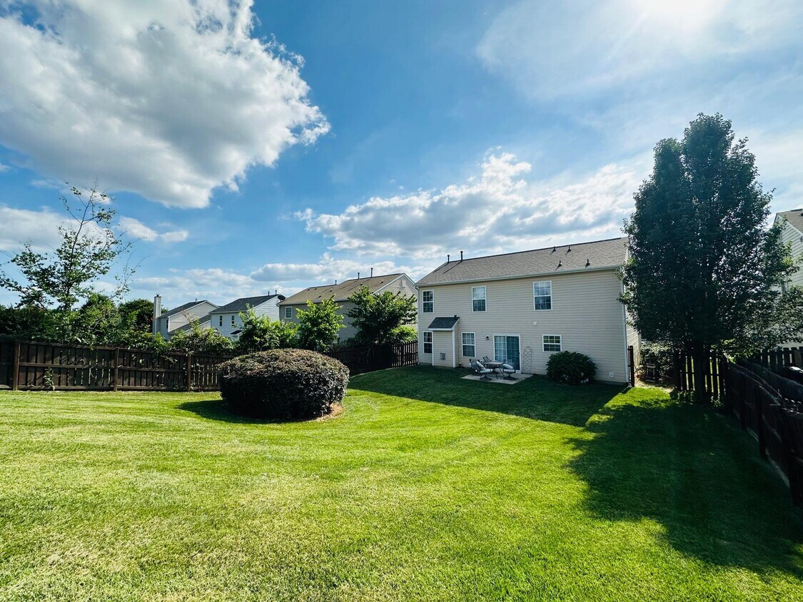 Foto del edificio - 4831 Stowe Derby Dr