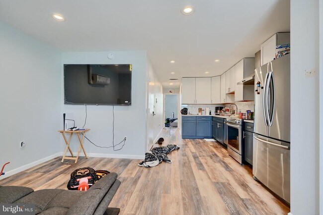 Foto del edificio - 1729 Guilford Ave
