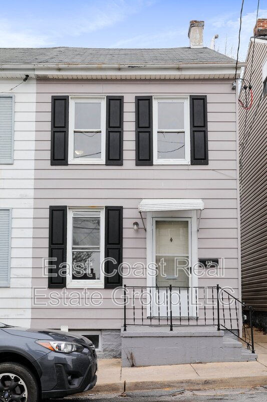 Building Photo - 432 Mechanic St